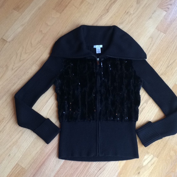 Cache sexy zip front sweater - Picture 5 of 8